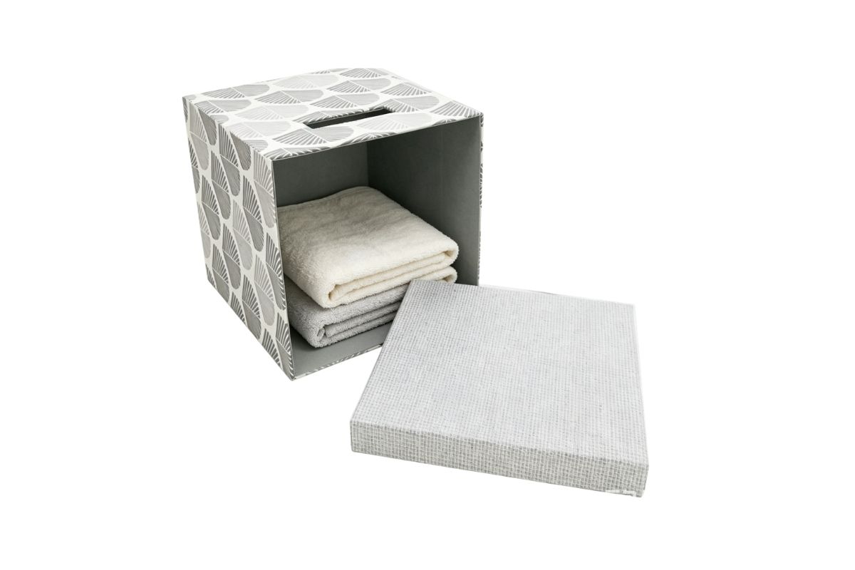 https://www.henrysonbox.com/